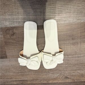SHEIN Cream Sandals with Chic Design